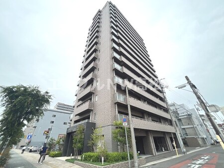 ロイヤルガーデン県庁前第２外観写真
