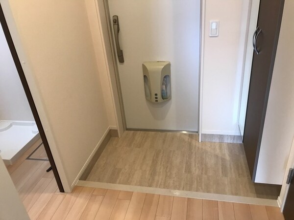 玄関(玄関)