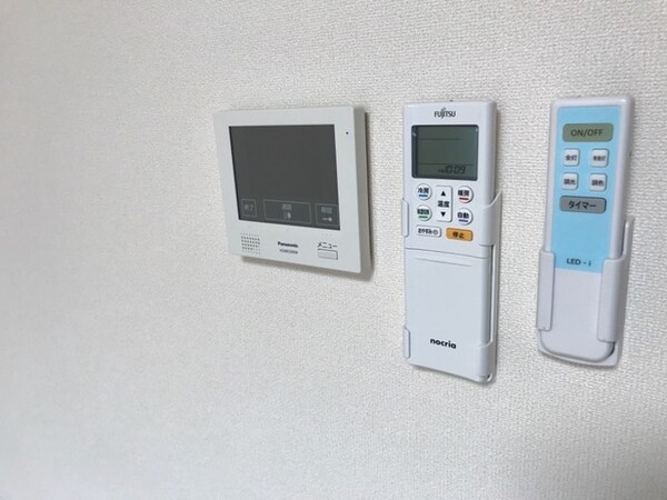 セキュリティ(カメラ付インターホン)