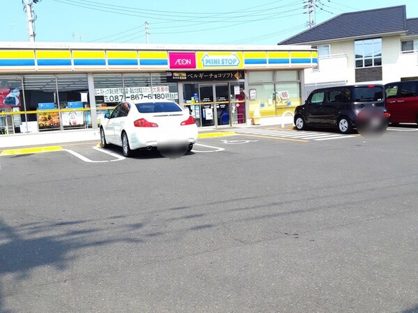 ミニストップ 高松多肥下町店 0.4km