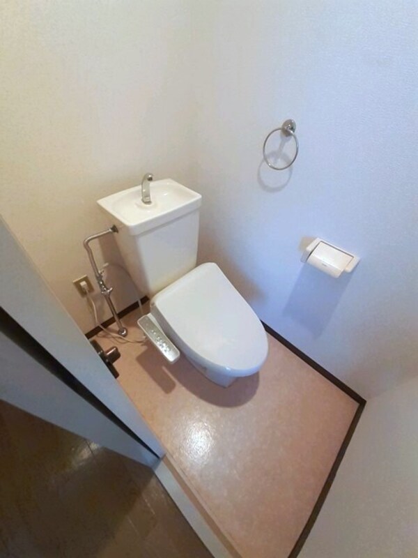 トイレ(トイレ)