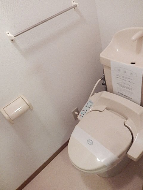 物件内観写真6　(トイレ)