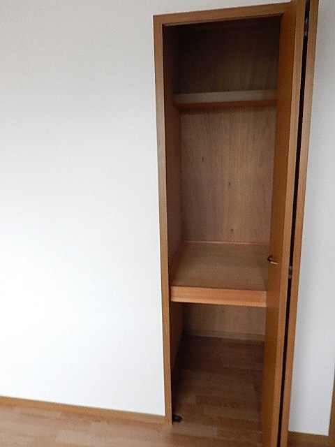 物件内観写真13　(収納)