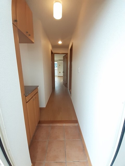 物件内観写真11　(玄関)