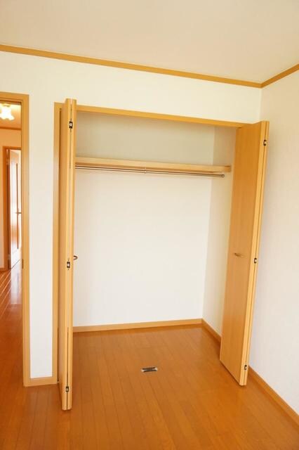 物件内観写真16　(収納)