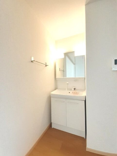 物件内観写真6　(洗面所)