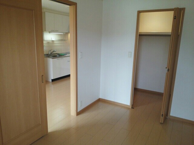 物件内観写真15　(収納)