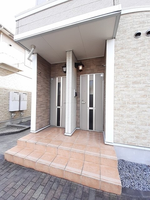 物件外観写真2　(その他共有部分)