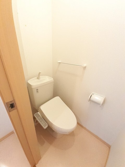 物件内観写真7　(トイレ)