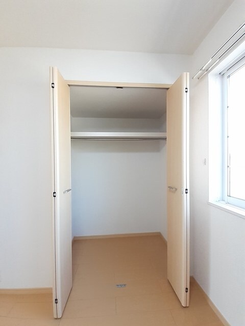 物件内観写真9　(収納)