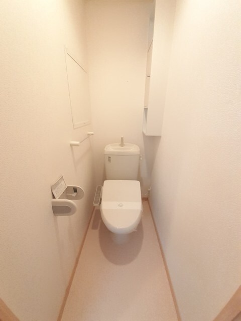 物件内観写真7　(トイレ)