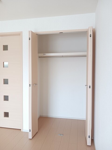 物件内観写真10　(収納)