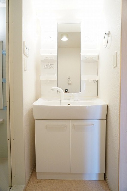 物件内観写真5　(洗面所)