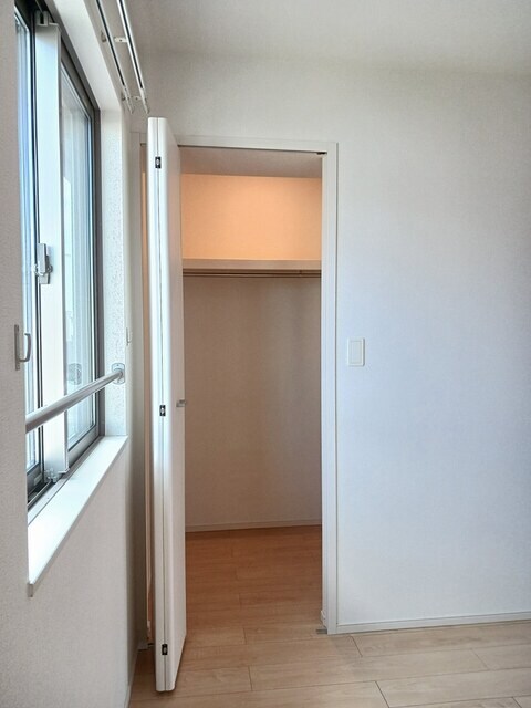 物件内観写真9　(収納)