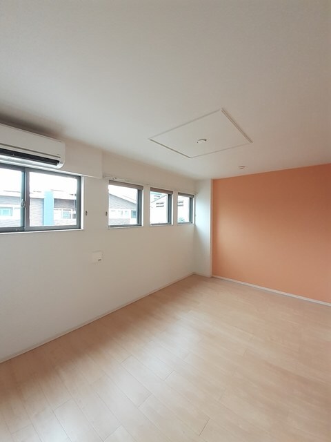 物件内観写真8　(その他部屋・スペース)