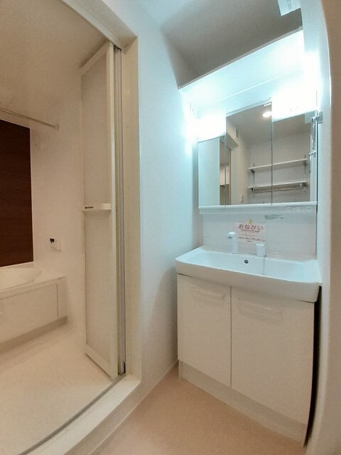 物件内観写真6　(洗面所)