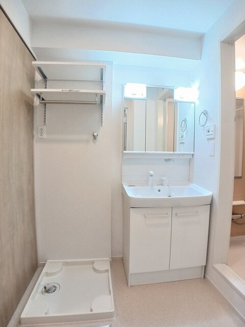 物件内観写真7　(洗面所)