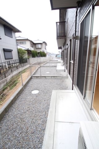 物件内観写真12　(庭（専用庭）)