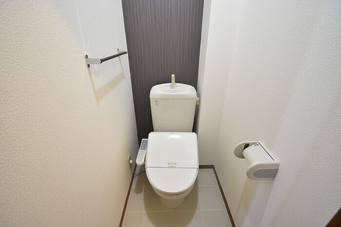 物件内観写真7　(温水洗浄暖房便座)