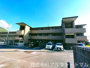 フォブールつるうち外観写真