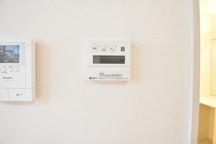 物件内観写真14　(追い焚き給湯)