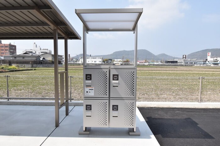 物件内観写真18　(宅配ボックス)