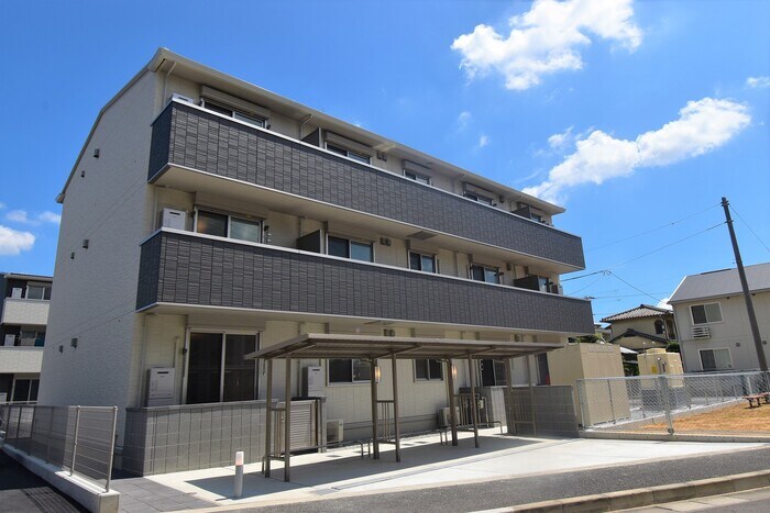 物件外観写真1　(建物外観)