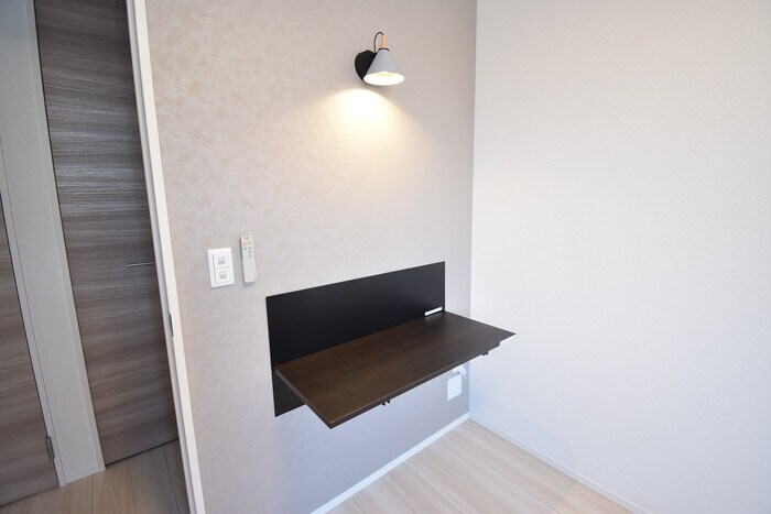 物件内観写真17　(折りたたみワークデスク)