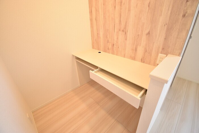 物件内観写真19　(ワークデスク)