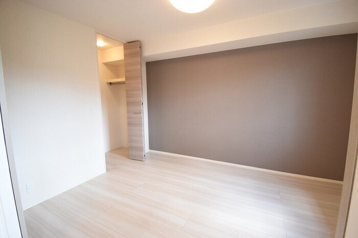 物件内観写真8　(南洋室６帖)