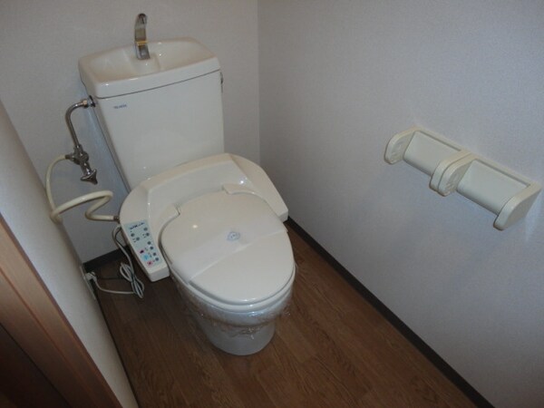 トイレ(シャワー付トイレ)