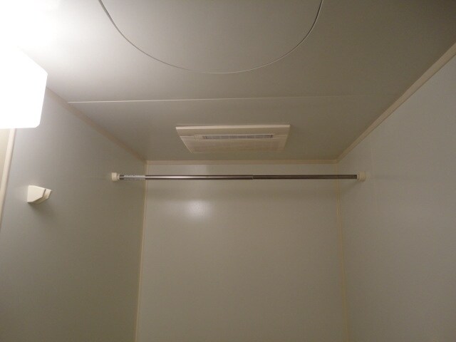 物件内観写真13　(浴室乾燥機)