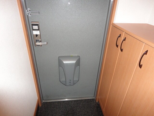 物件内観写真21　(玄関)