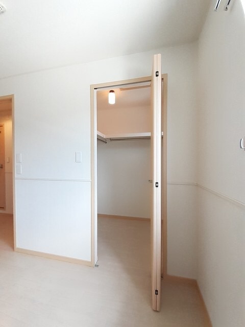 物件内観写真9　(収納)