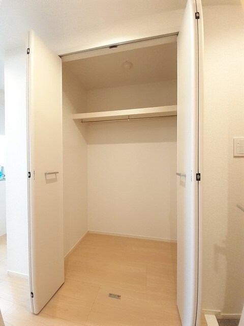 物件内観写真10　(収納)