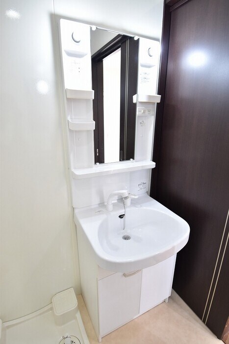 物件内観写真6　(洗髪洗面化粧台)