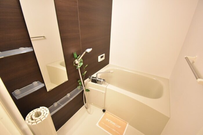 物件内観写真4　(浴室)