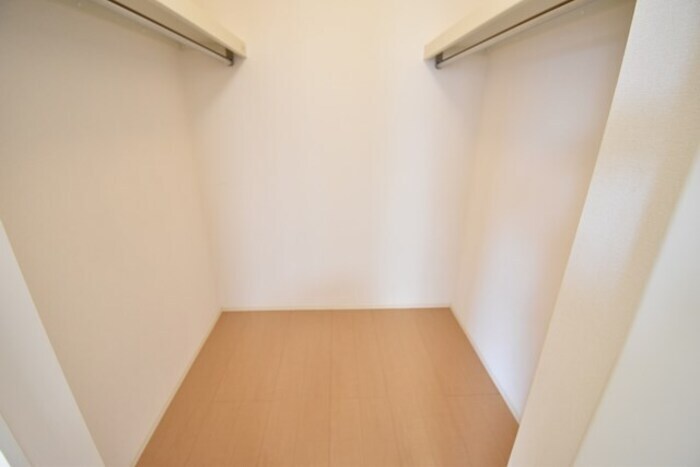 物件内観写真12　(ウォークインクローゼット（洋室）)