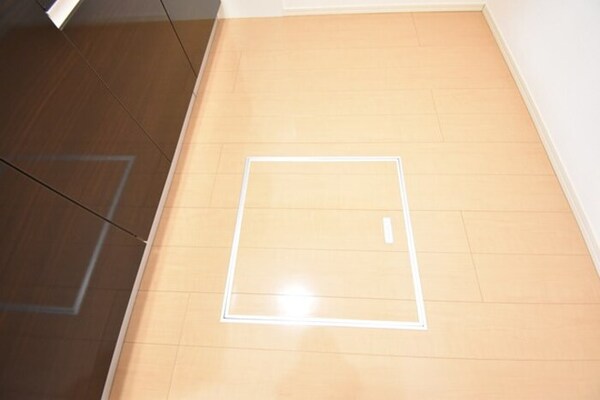 収納(床下収納)