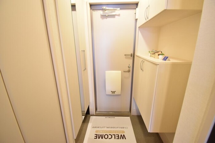 物件内観写真19　(玄関)