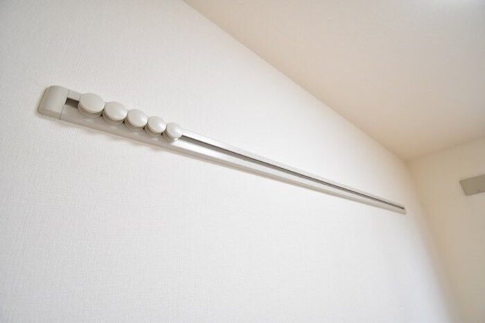 物件内観写真24　(ハングバー（洋室）)