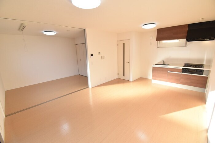 物件内観写真8　(ＬＤＫ１１．５帖～洋室６帖)