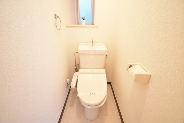 物件内観写真6　(温水洗浄暖房便座)