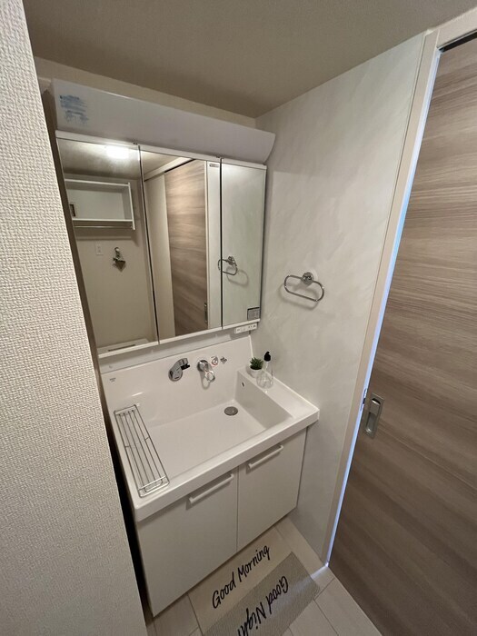 物件内観写真7　(洗髪洗面化粧台)