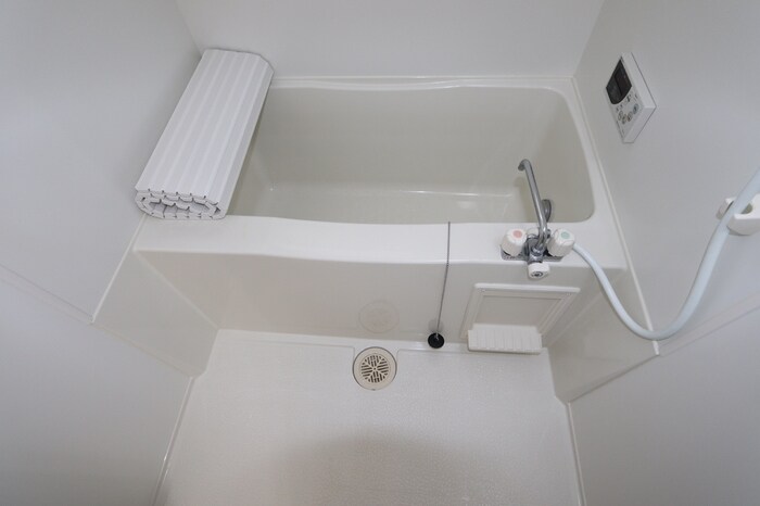 物件内観写真6　(追焚機能付浴室)