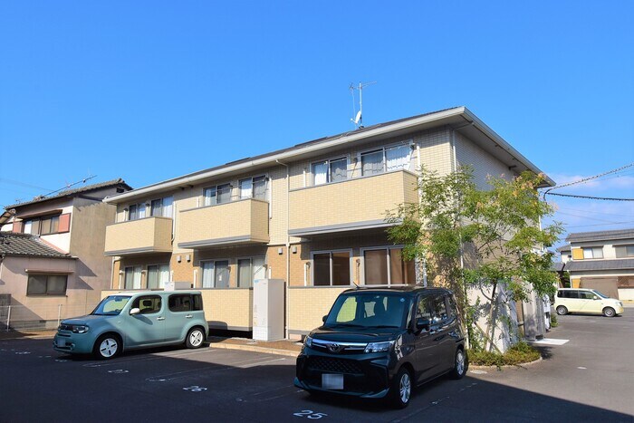 物件外観写真1　(建物外観)