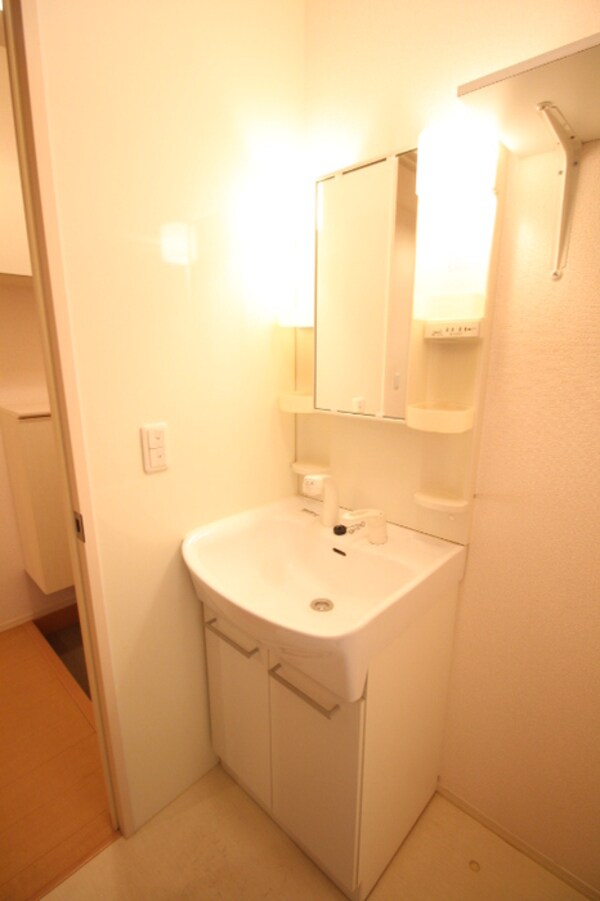 独立洗面台(洗髪洗面化粧台)