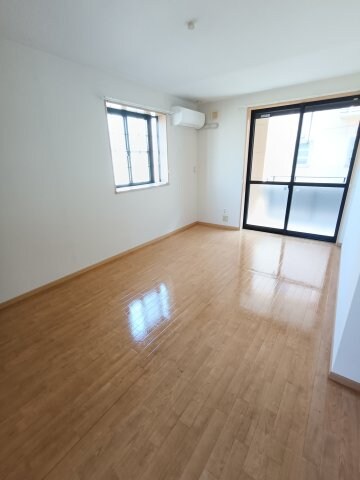 物件内観写真8　(リビング)