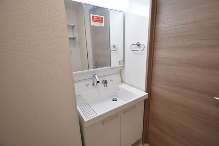 物件内観写真4　(洗髪洗面化粧台)