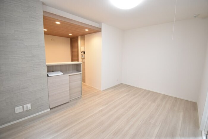 物件内観写真11　(ＬＤＫ１０．７帖)